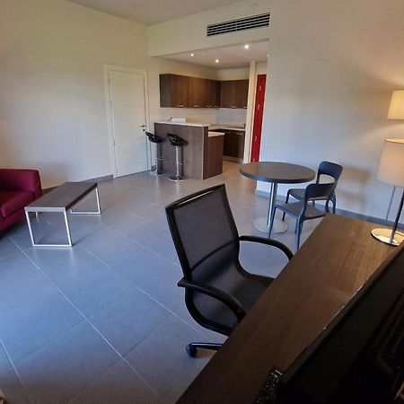 Inn Naples Airport Gricignano dʼAversa Extérieur photo